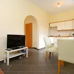 Anita 3