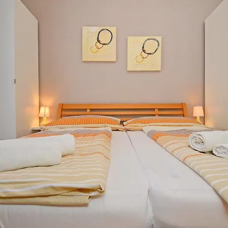 Anita 3 Porec